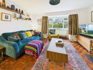 Living Room- click for photo gallery